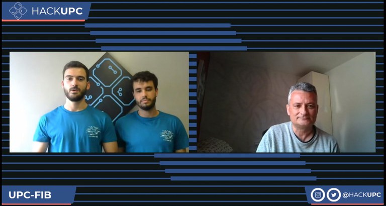 A la HackUPC, entrega de premis al repte de la FIB a càrrec degà, Josep Fernández