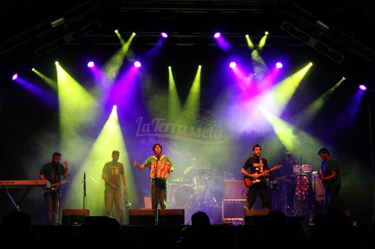 L'escenari durant la Telecogresca 2012 al Parc del Fòrum