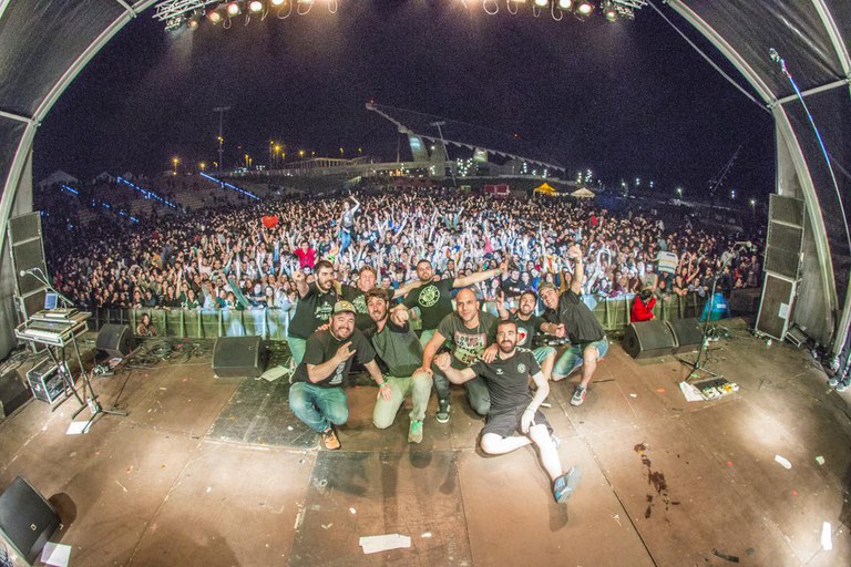 L'escenari durant la Telecogresca 2016 al Parc del Fòrum