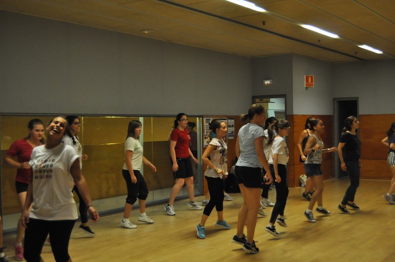 Orientation Week: Welcome Erasmus! (Poliesportiu UPC, 2014)